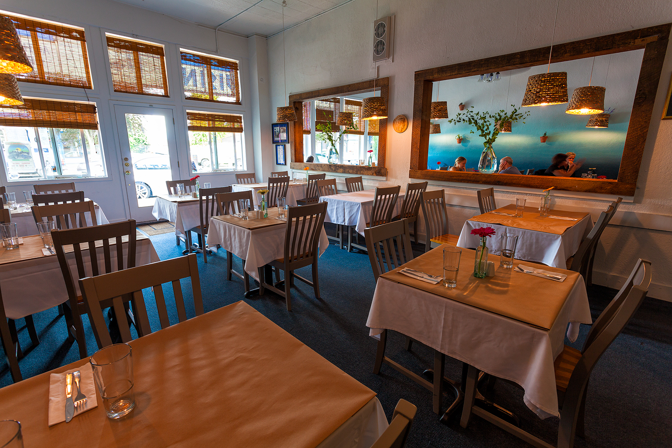 Inside Yanni's Greek Restaurant